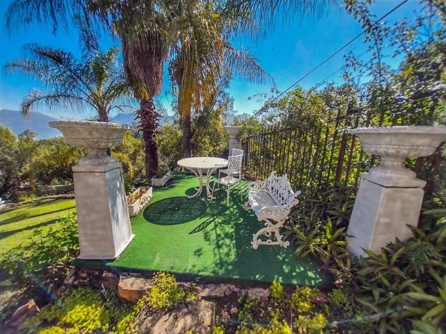 5 Bedroom Property for Sale in Meerhof North West